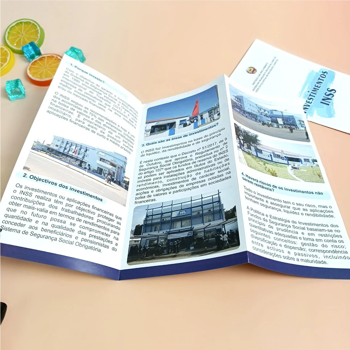 High quality custom flyer poster printing waterproof advertising brochure folding booklet printing